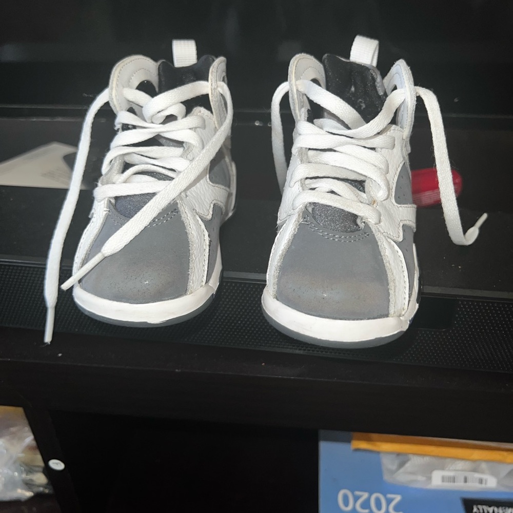 Toddler Jordan’s very slightly worn still in good condition